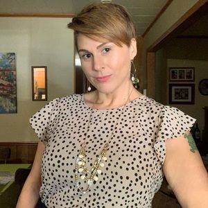 Meet your Posher, Jennifer